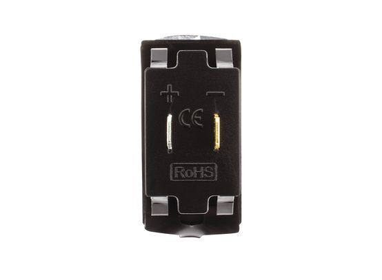 Hulk 4X4 - SWITCH SIZE DUAL USB 4.8a TOTAL 2.4a EACH PORT BLUE LED