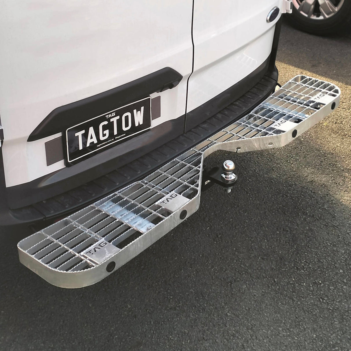 TAG | Rear Step & Towbar Kit | Ford Transit Custom VN Series 2013–2023 | T7F742-K010